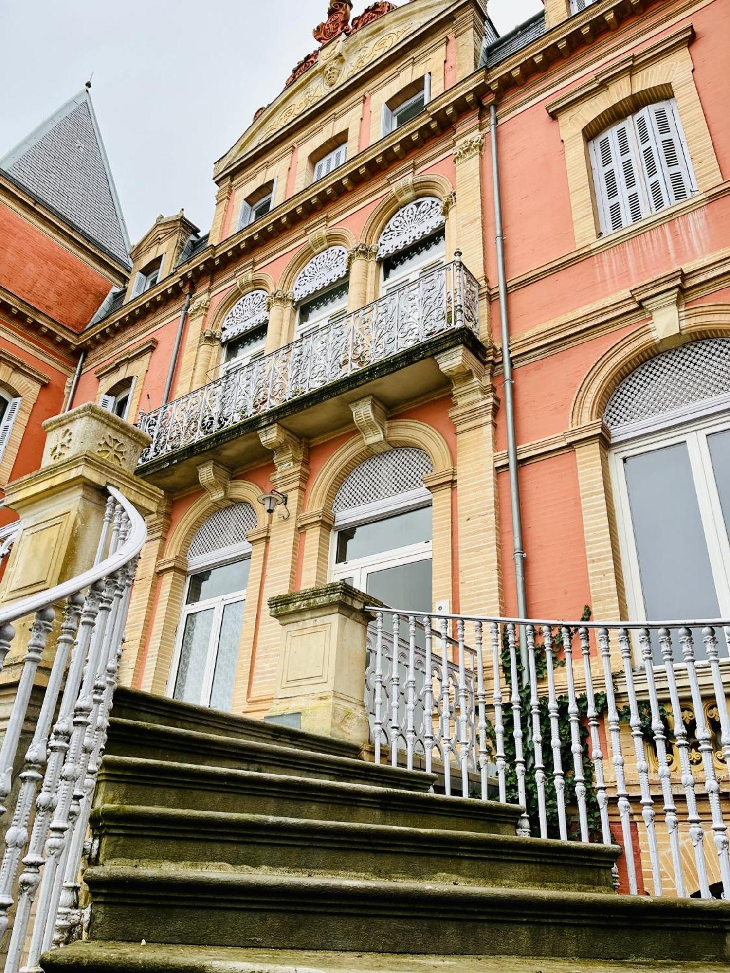L'Antre Vue - Jacuzzi Au Chateau Belberaud Kültér fotó